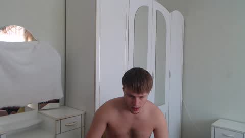 Snapshot of nenvol1 chatting on 02-21-25, 06:40 better ask online show from 02-21-25, 06:40