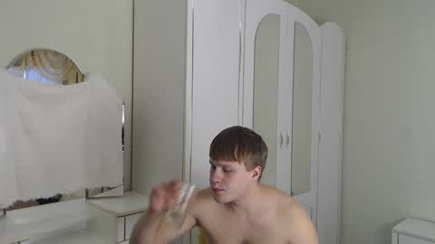 Snapshot of nenvol1 chatting on 02-25-25, 03:05 better ask online show from 02-25-25, 03:05