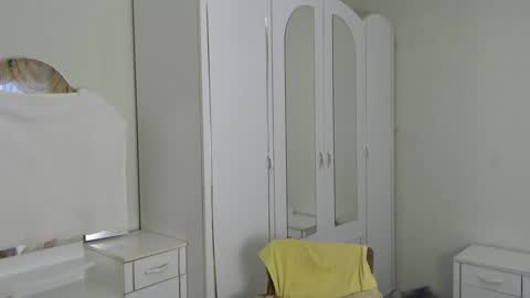 Snapshot of nenvol1 chatting on 03-02-25, 10:03 better ask online show from 03-02-25, 10:03