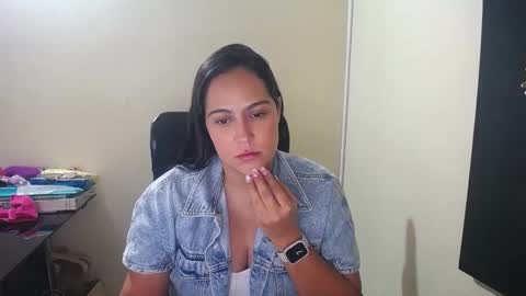 kelly lopez online show from 12-20-24, 01:33