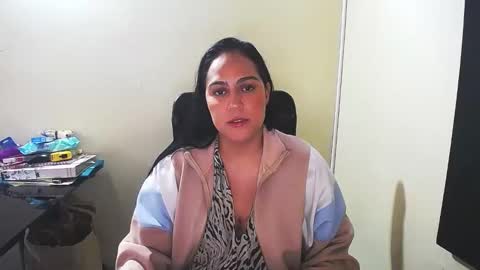 kelly lopez online show from 01-21-25, 01:00