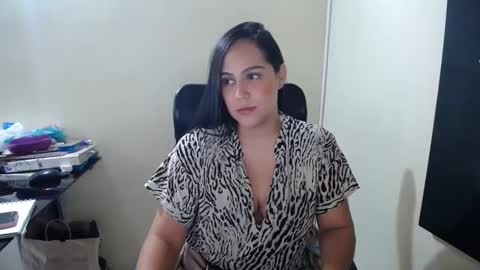 kelly lopez online show from 01-30-25, 01:21