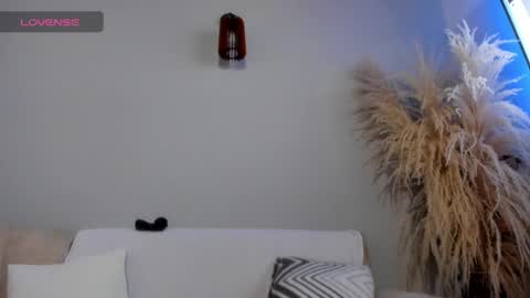 Snapshot of neo_dimou chatting on 01-04-25, 11:54 Jordan online show from 01-04-25, 11:54