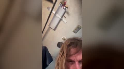 Snapshot of neocrete chatting on 03-25-26, 08:48 neocrete online show from 03-25-26, 08:48