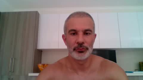 Snapshot of neodent chatting on 10-20-25, 05:46 neodent online show from 10-20-25, 05:46