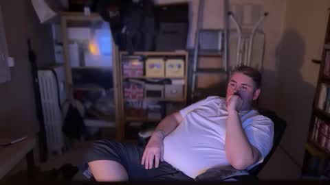 Snapshot of neofleet chatting on 10-27-25, 10:58 Alex online show from 10-27-25, 10:58