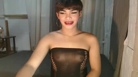 Snapshot of neomi_hardcock chatting on 09-14-25, 12:04 neomi online show from 09-14-25, 12:04
