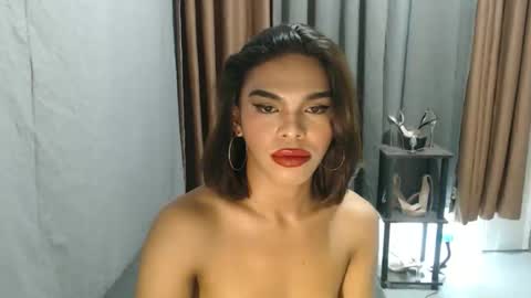 neomi online show from 04-26-26, 07:22