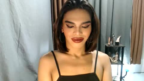 neomi online show from 06-04-26, 04:46