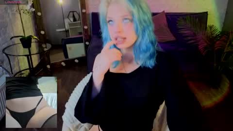 Snapshot of neondollxx chatting on 05-24-26, 08:58 Monica online show from 05-24-26, 08:58