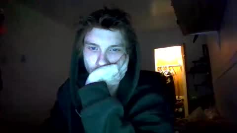 Snapshot of nephew_p chatting on 04-08-26, 01:49 nephew_p online show from 04-08-26, 01:49