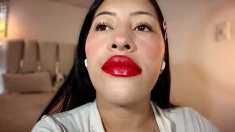 Helena    Every Friday new video for my fan club loves  online show from 01-09-25, 06:47