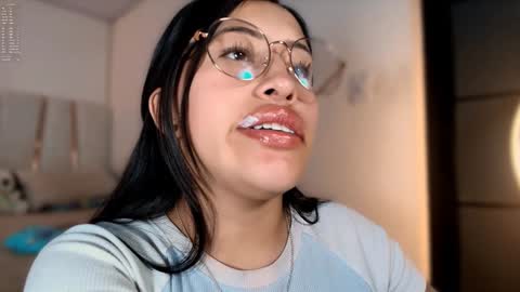 Helena    Every Friday new video for my fan club loves  online show from 01-20-25, 08:40