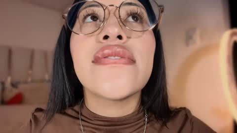 Helena    Every Friday new video for my fan club loves  online show from 01-21-25, 08:00