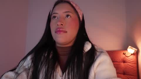 Helena    Every Friday new video for my fan club loves  online show from 10-16-25, 06:09