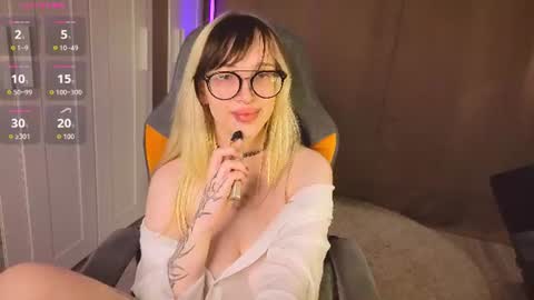 Lina Liza Emily and Grace online show from 07-28-26, 08:52