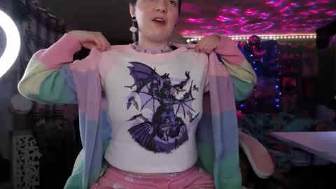 Snapshot of nerdy_squirty chatting on 02-22-26, 05:30 NerdySquirty online show from 02-22-26, 05:30