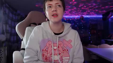 Snapshot of nerdy_squirty chatting on 03-06-26, 07:05 NerdySquirty online show from 03-06-26, 07:05