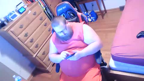 Snapshot of nerdychub4fun chatting on 01-05-25, 09:14 nerdychub4fun online show from 01-05-25, 09:14