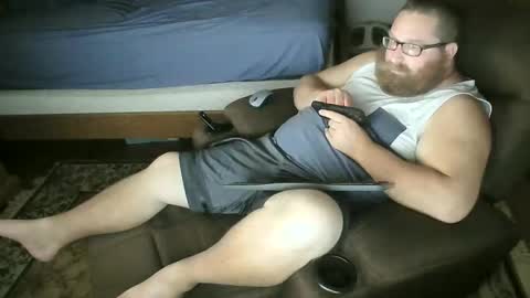 Snapshot of nerdychub4fun chatting on 10-21-25, 01:28 nerdychub4fun online show from 10-21-25, 01:28