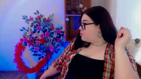 nereia online show from 03-19-26, 08:07