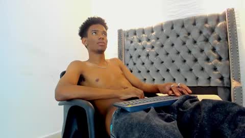 Nero online show from 10-20-25, 07:36