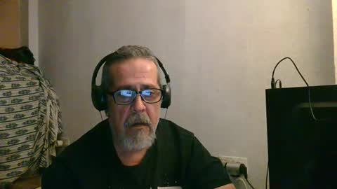 Snapshot of neron401 chatting on 11-16-25, 02:39 neron401 online show from 11-16-25, 02:39