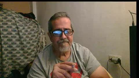 Snapshot of neron401 chatting on 11-17-25, 09:31 neron401 online show from 11-17-25, 09:31