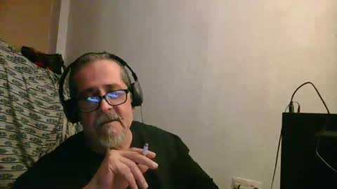 Snapshot of neron401 chatting on 11-22-25, 10:31 neron401 online show from 11-22-25, 10:31