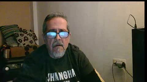 Snapshot of neron401 chatting on 11-27-25, 08:55 neron401 online show from 11-27-25, 08:55