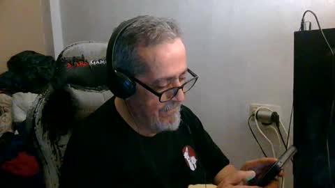 Snapshot of neron401 chatting on 05-09-26, 02:06 neron401 online show from 05-09-26, 02:06