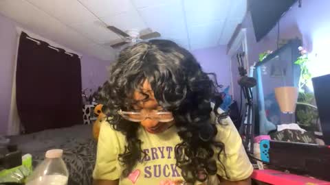 Snapshot of nesiaj21 chatting on 03-12-25, 05:35 nesiaj21 online show from 03-12-25, 05:35