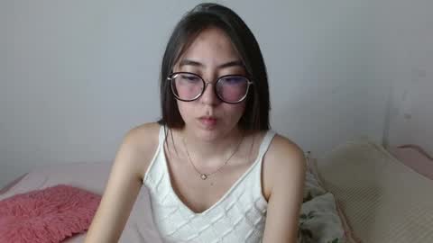 Snapshot of nessaa_ chatting on 05-07-26, 09:53 Nessa online show from 05-07-26, 09:53