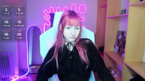 Snapshot of nessadarkk chatting on 09-25-25, 04:16 Amami online show from 09-25-25, 04:16