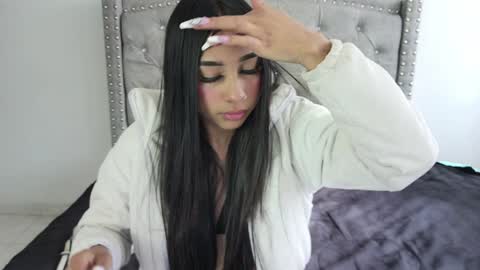 nesuko_kamado online show from 01-19-25, 02:59