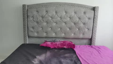 nesuko_kamado online show from 02-17-25, 06:37