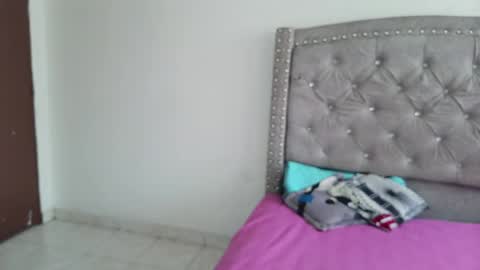 nesuko_kamado online show from 09-13-25, 02:39