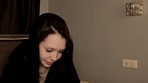 Naomi online show from 04-19-26, 06:07