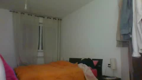 Snapshot of nevenerabis chatting on 02-04-25, 10:13 nevenerabis online show from 02-04-25, 10:13