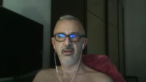 Snapshot of nevenerabis chatting on 10-12-25, 04:17 nevenerabis online show from 10-12-25, 04:17