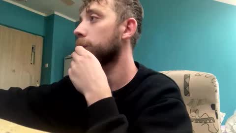 Snapshot of neverland966 chatting on 09-18-25, 09:06 Mark online show from 09-18-25, 09:06