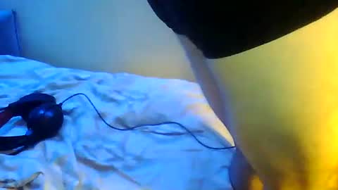 Snapshot of neverland966 chatting on 12-20-25, 09:55 Mark online show from 12-20-25, 09:55