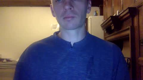 Snapshot of nevermind298079 chatting on 02-14-25, 05:57 nevermind298079 online show from 02-14-25, 05:57