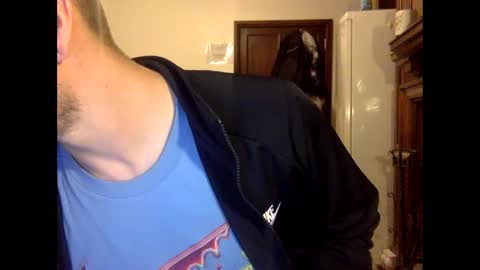 Snapshot of nevermind298079 chatting on 02-25-25, 05:25 nevermind298079 online show from 02-25-25, 05:25