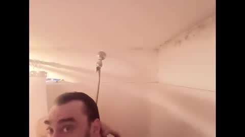 Snapshot of neverseentthatb4 chatting on 02-02-26, 11:58 Matt online show from 02-02-26, 11:58