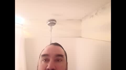 Snapshot of neverseentthatb4 chatting on 03-01-26, 03:25 Matt online show from 03-01-26, 03:25