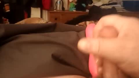 Snapshot of neverseentthatb4 chatting on 04-08-26, 06:24 Matt online show from 04-08-26, 06:24