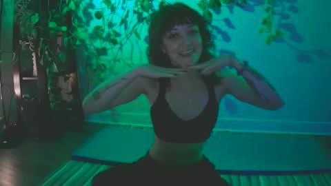 Snapshot of new__moon chatting on 01-01-25, 02:09 luna online show from 01-01-25, 02:09