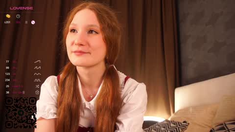 Snapshot of new_boobs chatting on 12-12-24, 01:39 Maria 3 online show from 12-12-24, 01:39