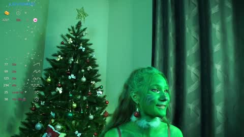 Snapshot of new_boobs chatting on 12-26-24, 11:24 Maria 3 online show from 12-26-24, 11:24